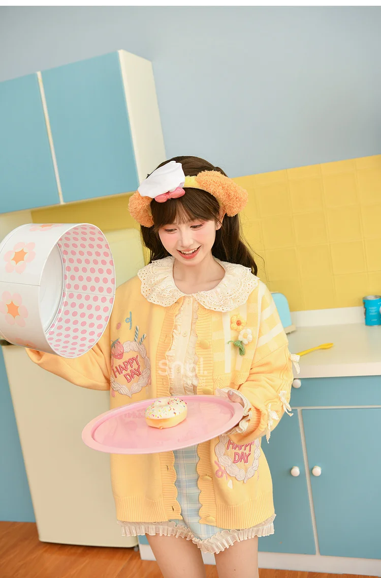 2025 Spring and Autumn New Sweet Girl Style Energetic Doll Collar Casual Shirt Blue Plaid Skirt Yellow Knitted Cardigan