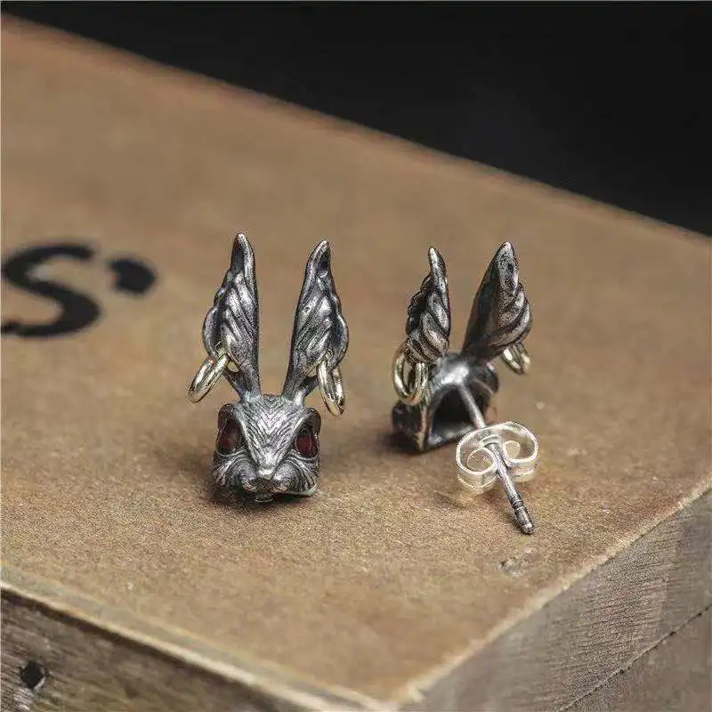 Vintage Silver Color Rabbit Stud Earrings for Women Men Gothic Punk Cool Red Eye Rabbit Earrings Unisex Jewelry Gift Accessories