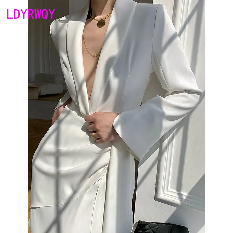 Suit dress 2022 winter new style bandage long sleeve waistband looks thin