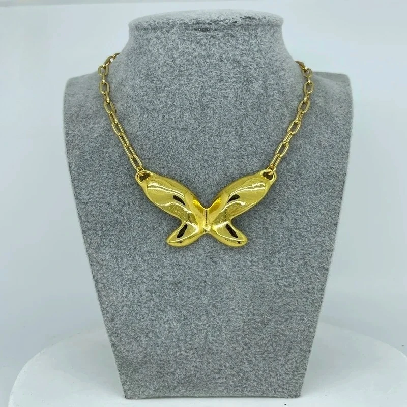 

Elegant sweet spicy girl style, gold large butterfly necklace, women's accessories, give friends holiday gifts
