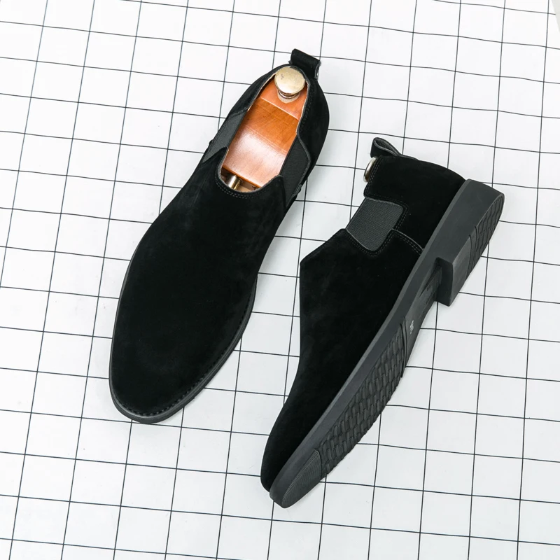 

2024, модные брендовые простые легкие лоферы, мужская рабочая обувь для поездок на работу, элегантная желтая мужская замшевая кожаная обувь, противоскользящая обувь