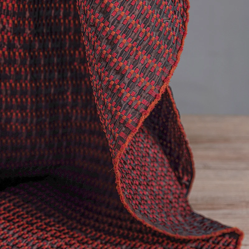 Tessuto jacquard scozzese retrò a grana rossa e nera Texture 3D Panno creativo per tessuto di design di abbigliamento da palcoscenico cucito fai-da-te