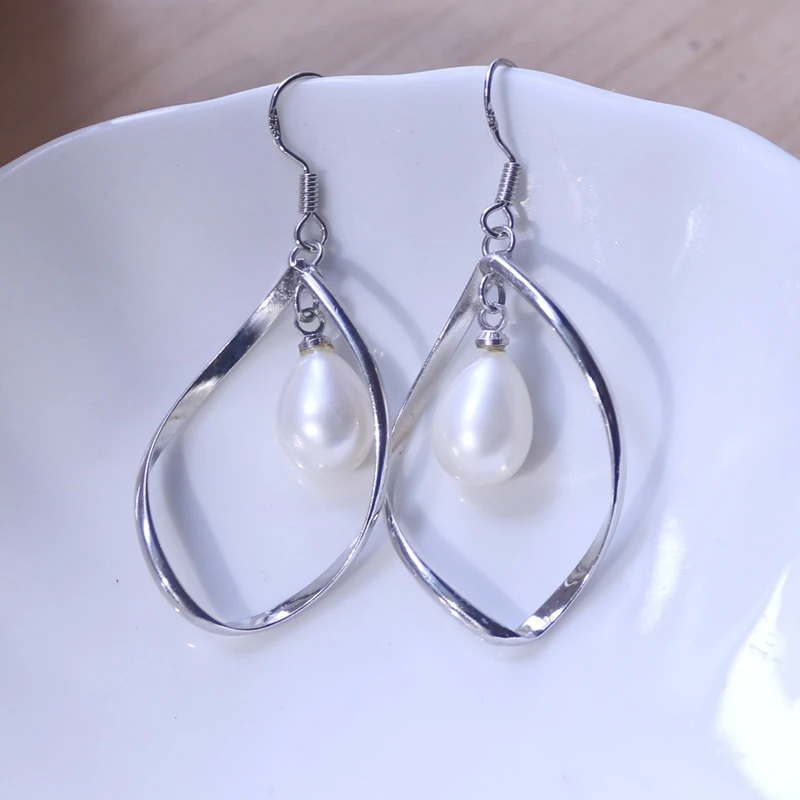 New White Natural Freshwater Pearl Twist Dangle Hook Earring Girl Ladies Fashion Gift