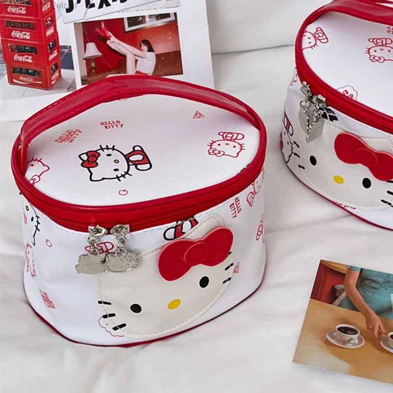 Sanrio-Bolsa de maquillaje de Hello Kitty para mujer, bolso de piel impermeable con dibujos animados, de gran capacidad, portátil, de almacenamiento, 2000s