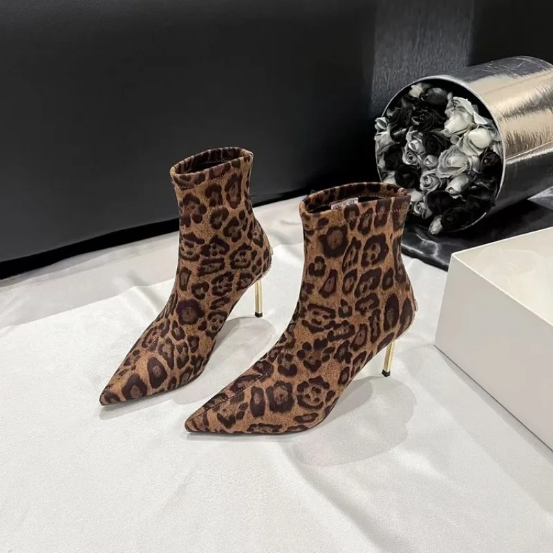 

2026 Women's New Slim High-heeled Boots with Fashionable Pointed Side Zipper High Tube Large Size Knee Length Women's Boots New