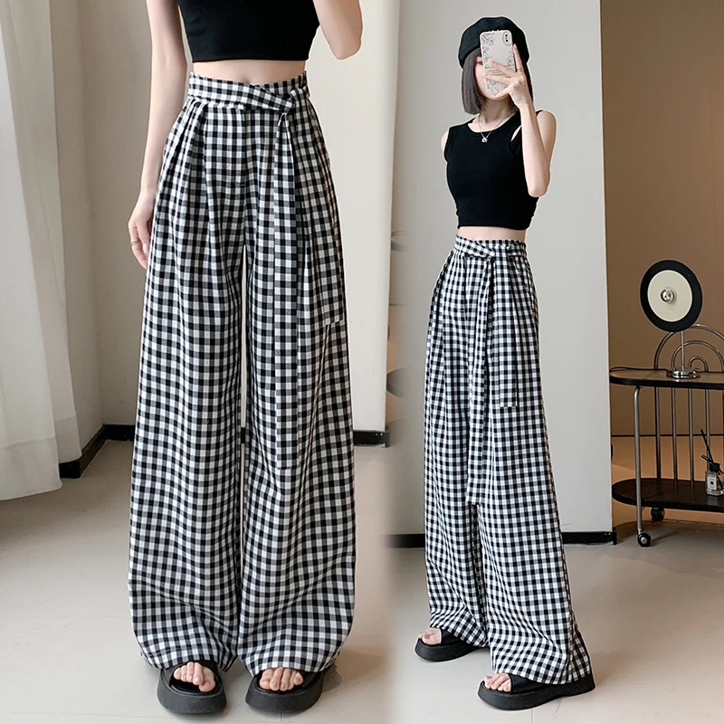 

2024 Summer Thin Black and White Plaid Wide Legged Pants for Women's Retro Loose and Versatile Dropping Floor Dragging Pants