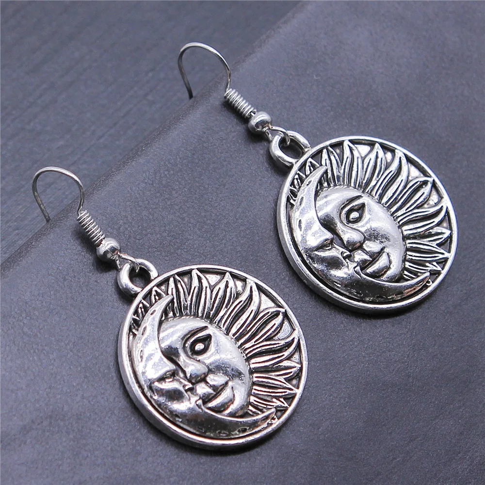 Women Vintage Drop Earrings Fashion Handmade Simple Design 2 Colors Sun And Moon Pendant Earrings