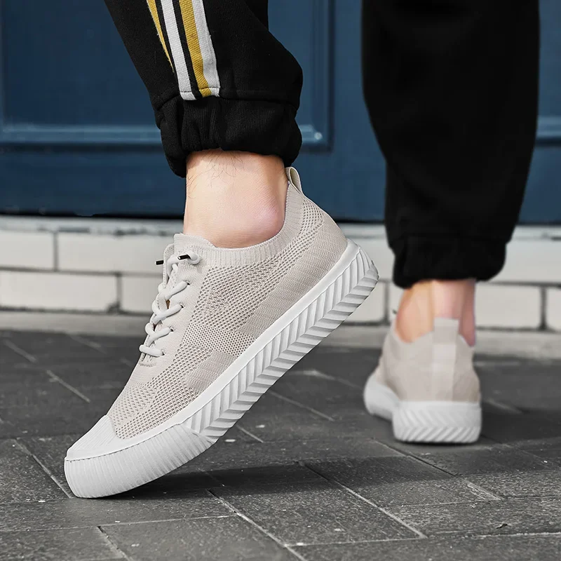 

Новые высококачественные легкие прогулочные туфли на плоской подошве, с низким верхом, круглым носком, шнуровкой и тканой сетчатой поверхностью для мужской повседневной одежды