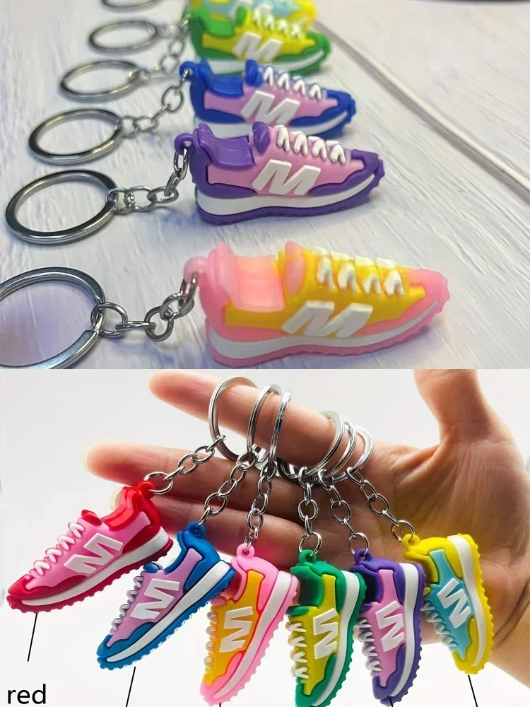 Porte-clés de chaussures pour hommes, Mini porte-clés de baskets Cool et mignon en PVC pour cadeaux de collection pour les Fans de baskets, outils de pendentif de sac 6 pièces/1 pièces