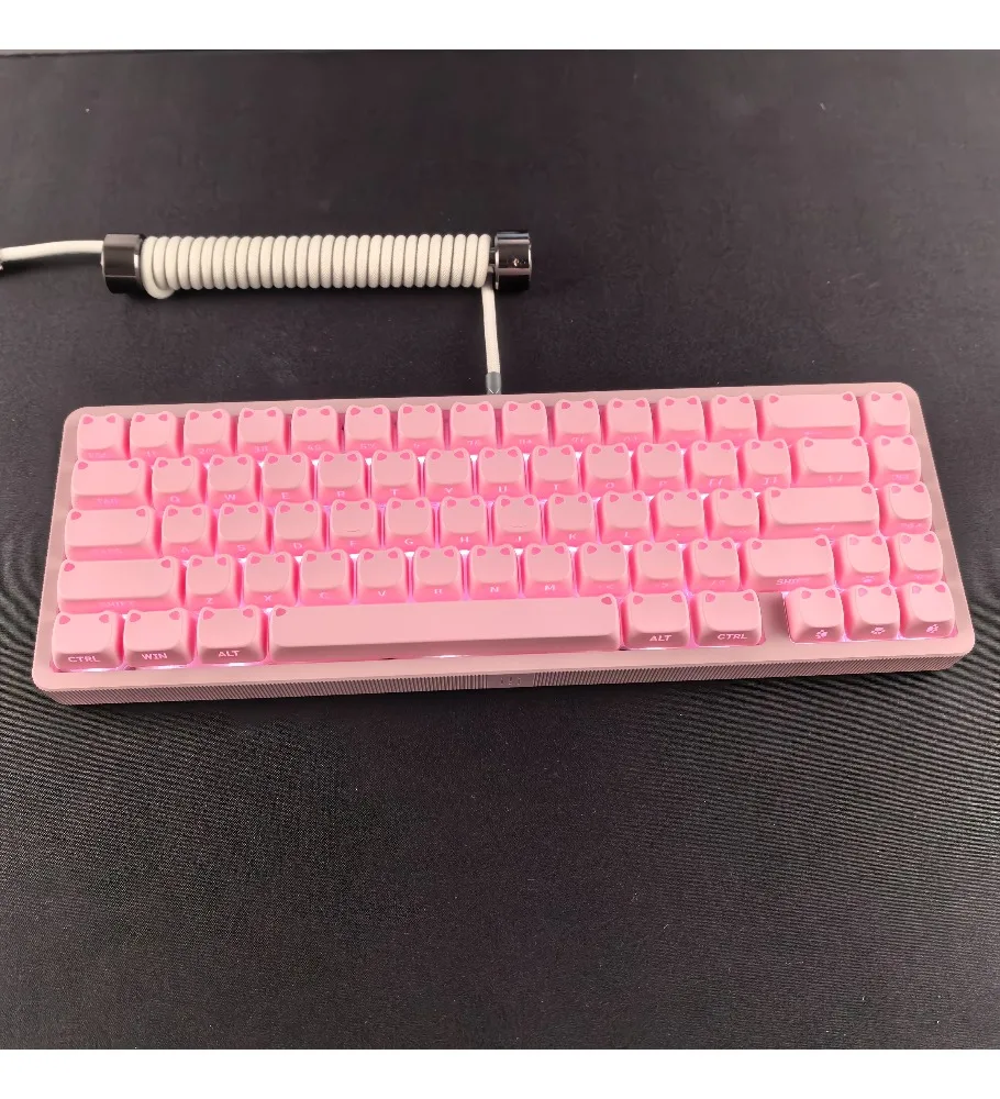 Pink small light meow keycap side engraved light transmission adaptation little bee made68 steps from G87 night devil ATKRS6