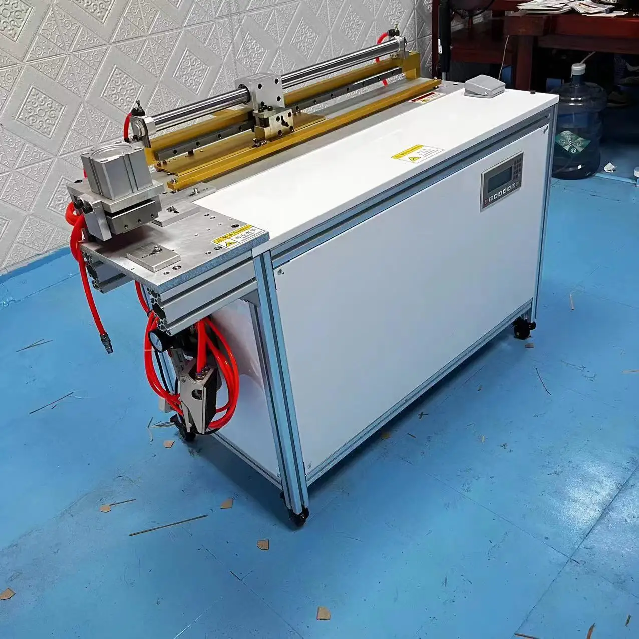 

KPC-7008 Semi-Auto Die-cutting and V Slots Grooving Machine for Samples Making of Hardcoverand Rigid Box