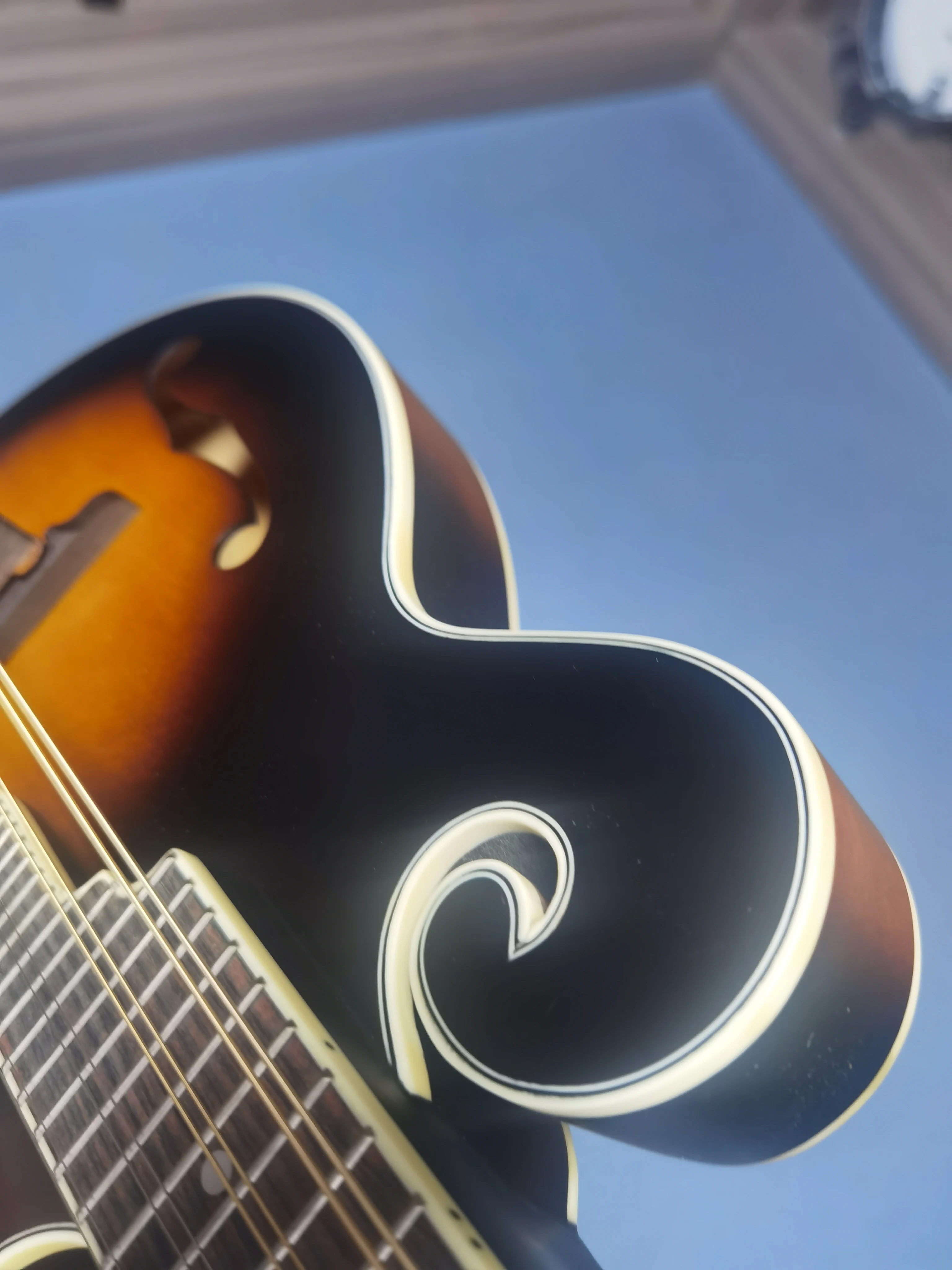 Musical Instruments KMF110  Factory direct selling F type sunset electroacoustic Mandolin, 8-string,