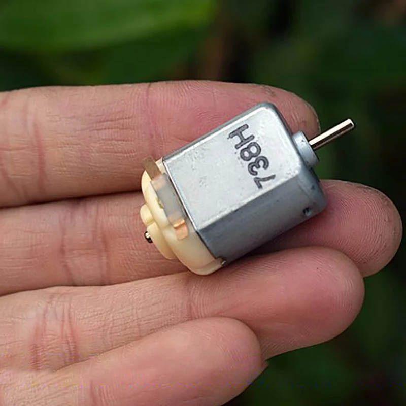 Miniature Toy Motor with Varistor, 130-2265, DC 3V, 19000RPM, 15*19.6mm