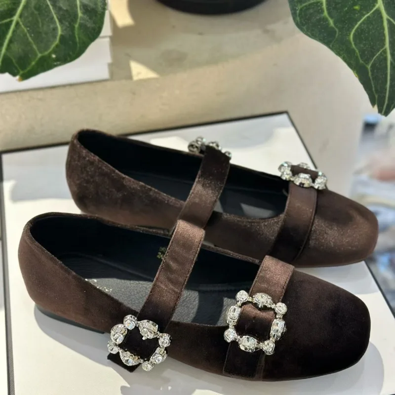 أحذية الخريف النسائية الجديدة من جلد الغزال كاجوال بمقدمة مربعة وحزام من حجر الراين الضحل وكعب منخفض