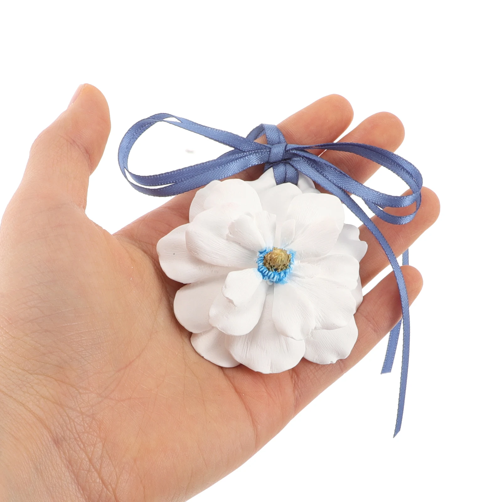

Car Aromatherapy nament Air Freshener Hanging Accessories Women Car Decor Scent Diffuser Flower Home Fragrance