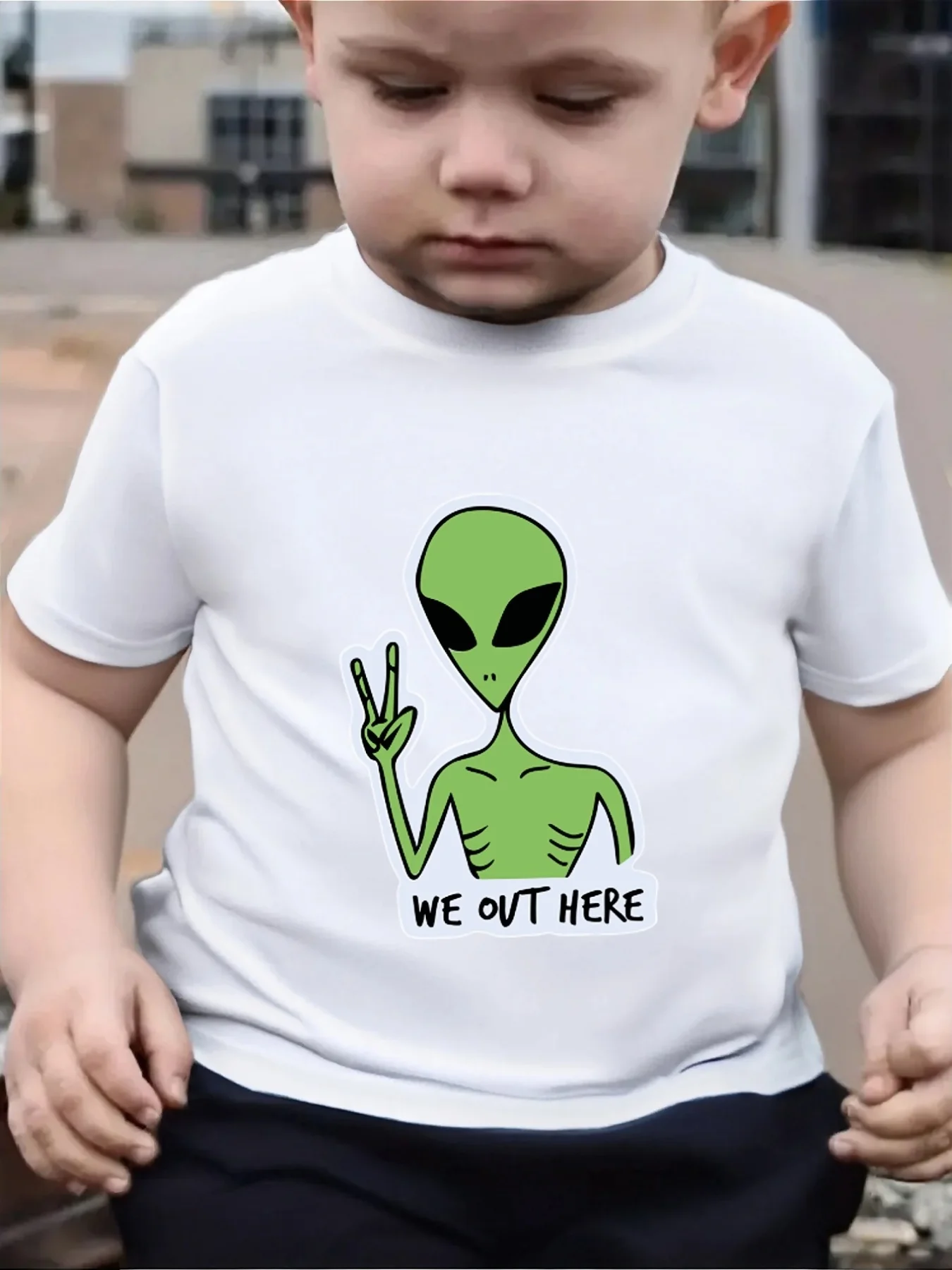 Cute Green Alien We Out Here Slogan Print Family Matching T Shirt Boys Girls Short Sleeve Parent Child Soft Cotton Daily Tops
