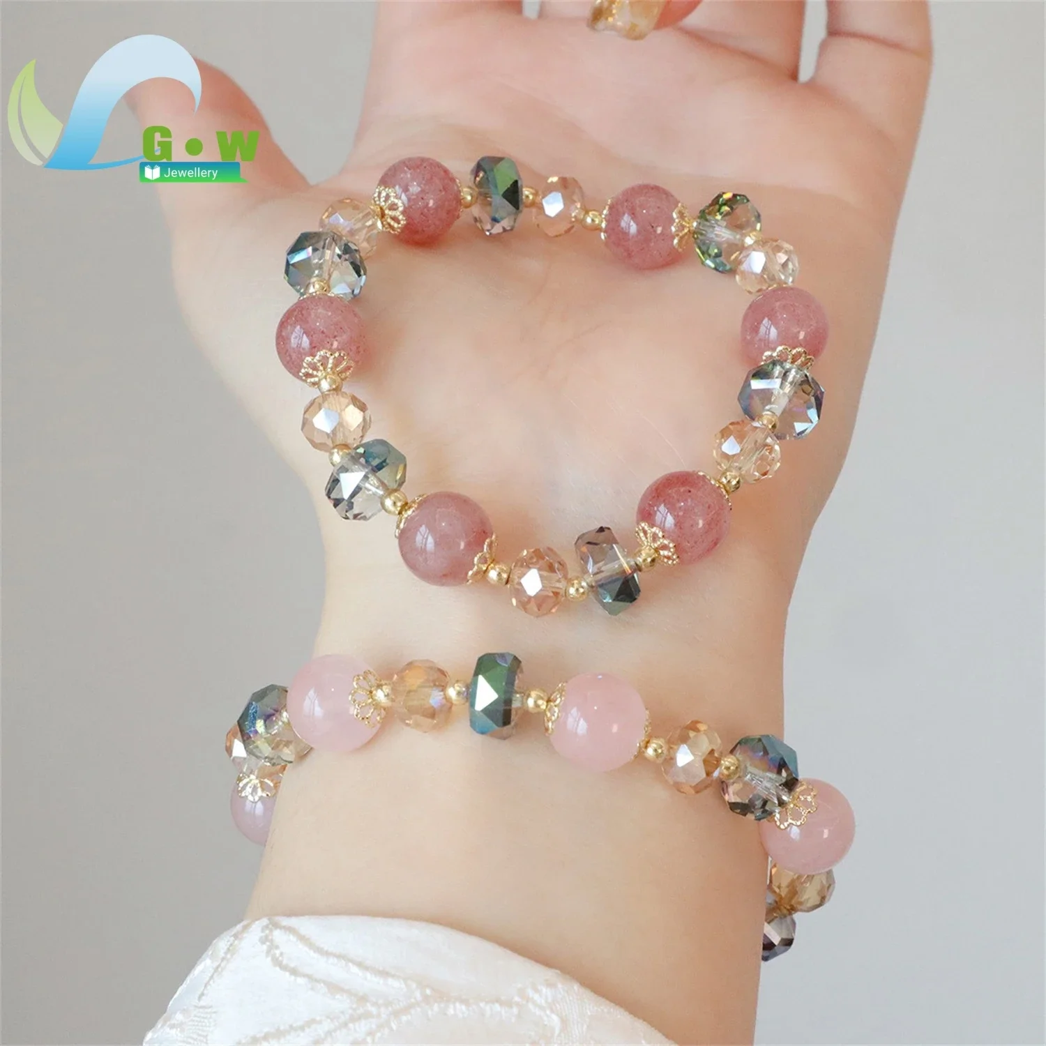Trendy Strawberry Crystal Bracelet for Women Peach Luck Charm Fashion Jewelry Faceted Beads Gift Vintage Style Friendship Charm