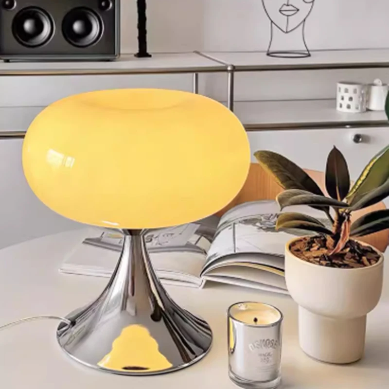 

auhaus Cream Wind Table Lamp Modern LED Green Apple Table Lamp for Living Room Vintage Glass Atmosphere table light