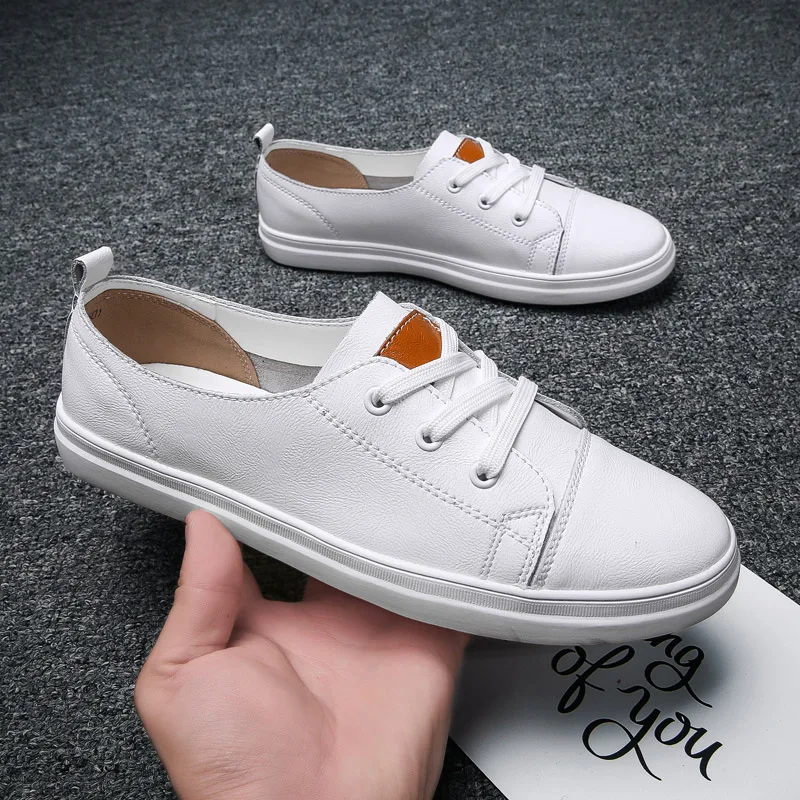

2026 New Men White Leather Sneakers Casual Lace-up Shoes Breathable Soft Sole Fashion White Shoes for Men Daily Wear