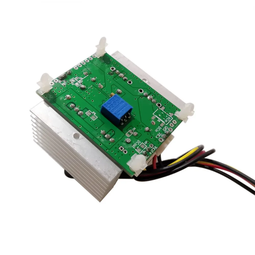 Placa de alimentación elevadora y reductora automática ajustable DC-DC DC15-200V a DC24-96V Placa de fuente de alimentación estabilizadora de voltaje