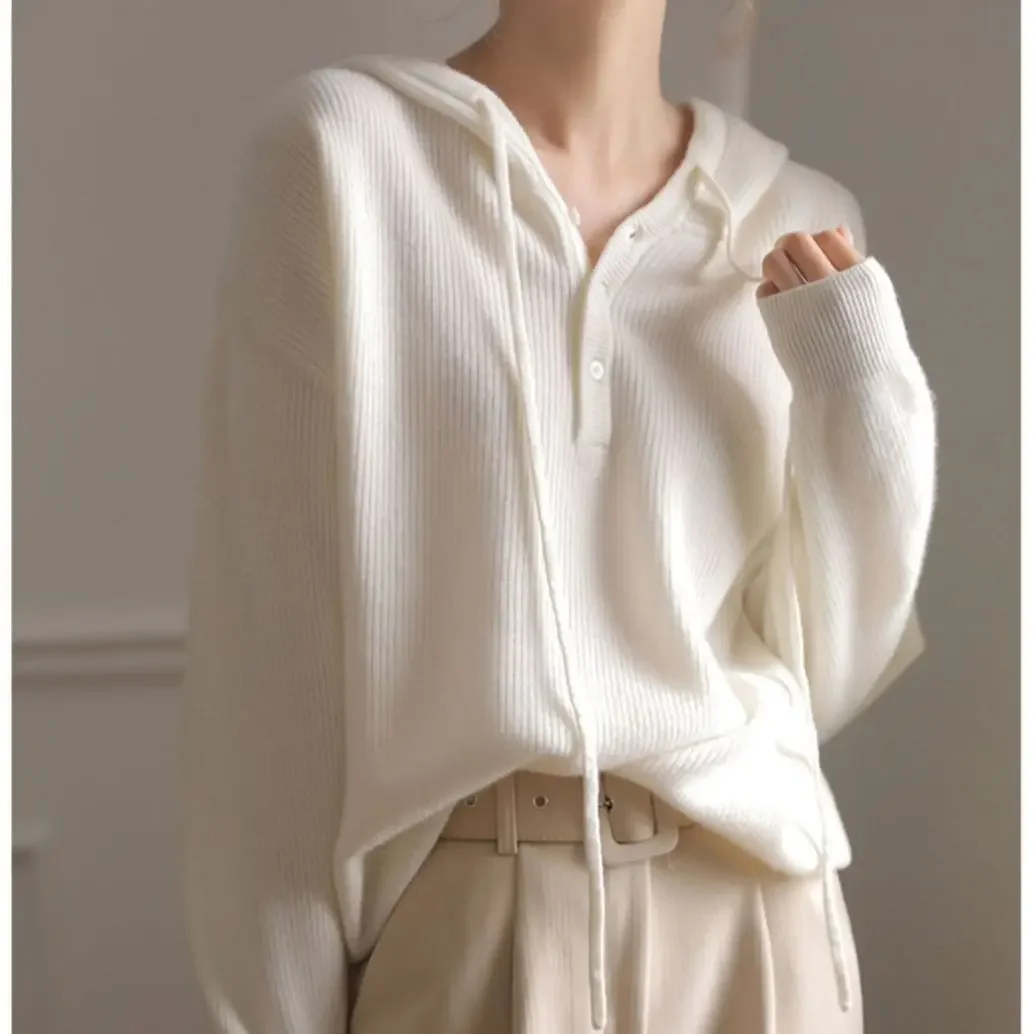 

2024 Women's White Hooded Sweater New Lazy Style Thin V-neck Sweater