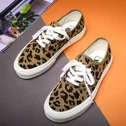 Leopard Print Canvas Shoes Women Fashion Sneakers Trend Flat Skateboarding Shoes Comfortable Wear-Resisting Casual Sneakers