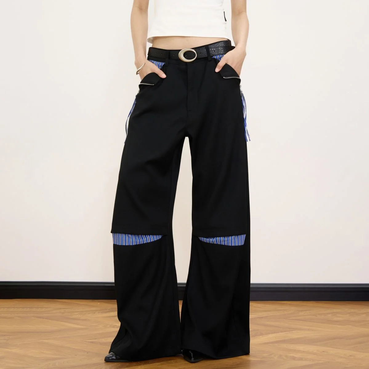 

Mens Trousers Ripped Stripes Patch Design Casual Pants Streetwear Fashion Niche Trend Wide Leg Pants Men'S Clothing 2025 New
