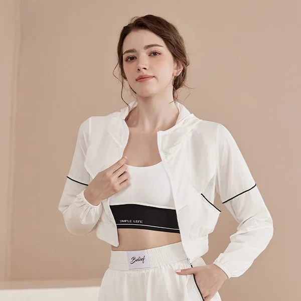 

Women's Sports Jacket Spring Summer Breathable Slimming Fitness Yoga Long-Sleeved Zipper Casual Running Outerwear
