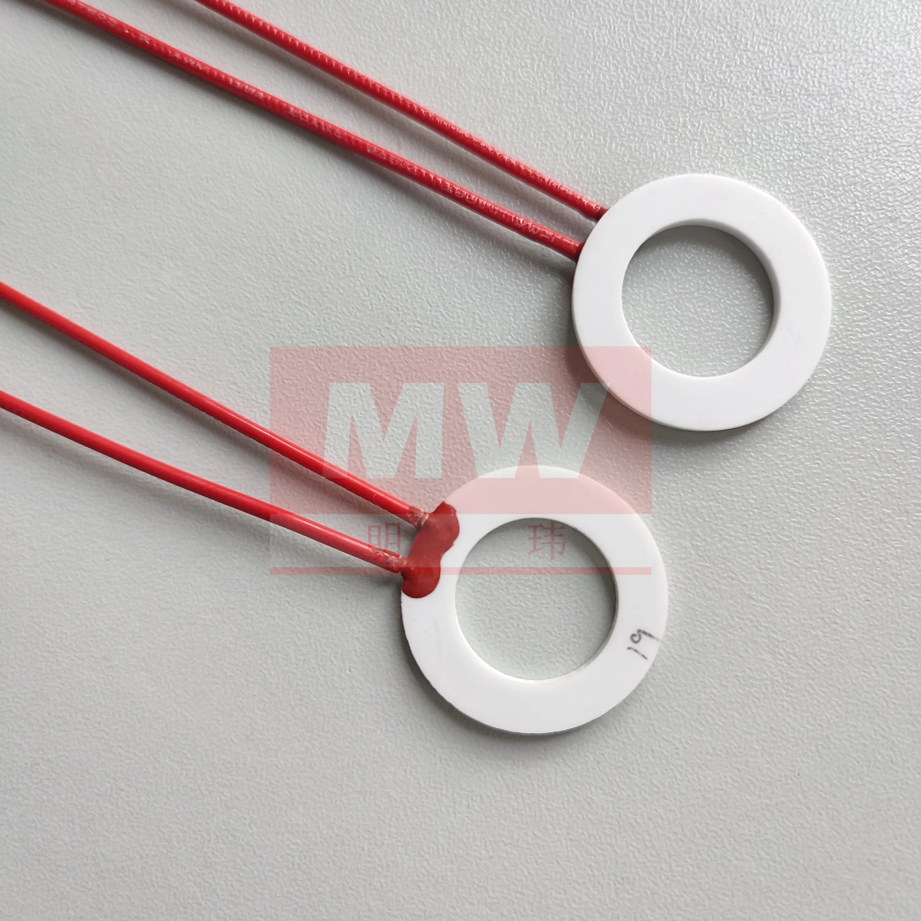 

Round Ring Shape Ceramic Resistant Heater 24V MCH Heating Plate Element