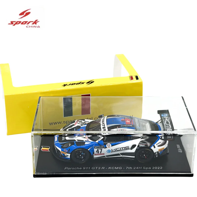 Spark 1/43 Porsche 911 GT3 2022 resin simulation model, children's collection of decorative toys, holiday gifts for children.