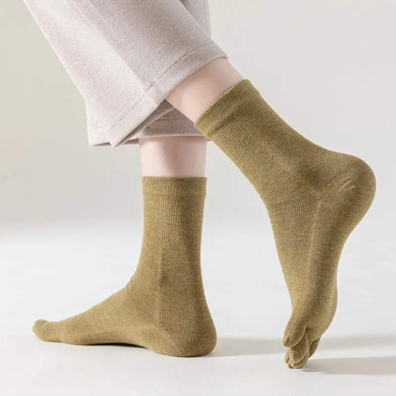 اليوغا خمسة أصابع الجوارب امرأة فتاة ضغط القطن الصلبة عدم الانزلاق الأوسط أنبوب بيلاتيس اللياقة البدنية Harajuku الرياضة تو الجوارب القصيرة