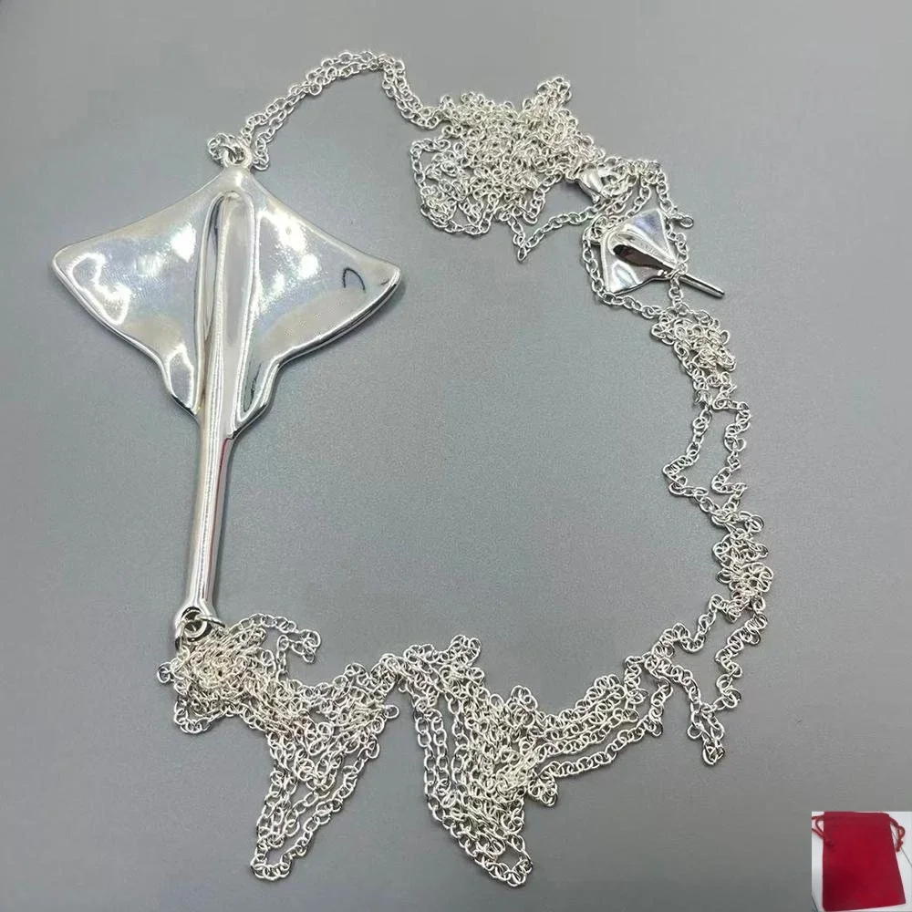 2026 Spain Exaggerated Design Large Gold and Silver Manta Ray Necklace Jewelry Accessories Party Gift