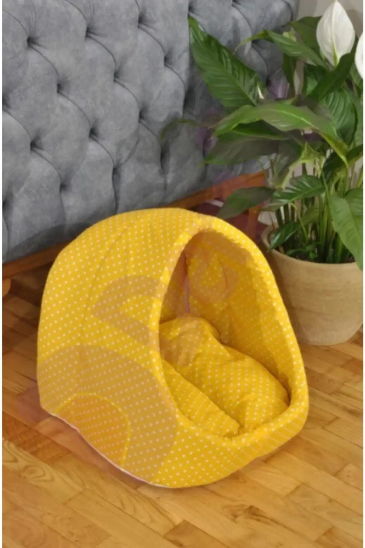 Yellow Polka Dot Cave god cat pet home nest sleeping bed pet house home mat interior house for pets and animals