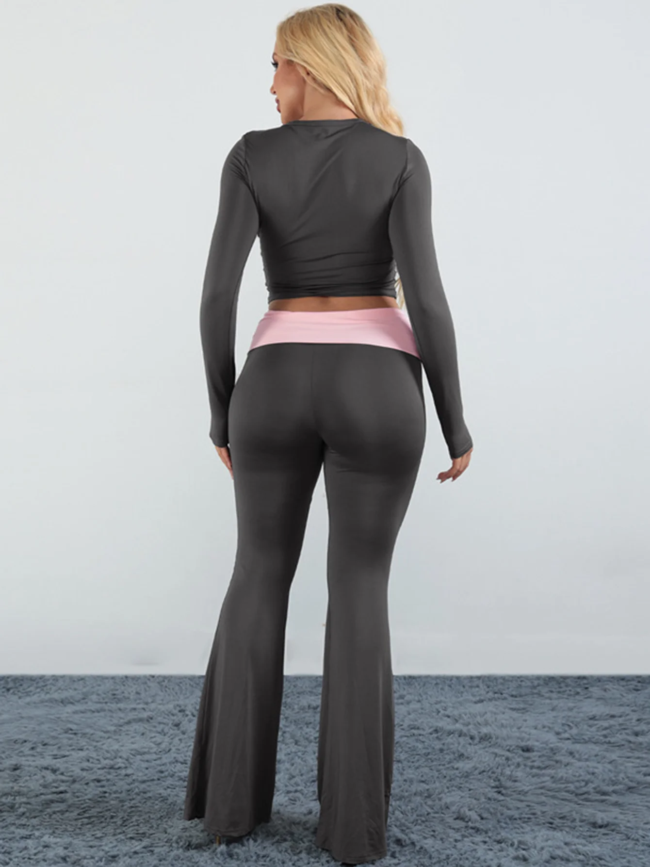 Hugcitar Fashion 2 Piece Sets Letter Sequined Long Sleeve Sexy Crop T-Shirt Patchwork Flare Pants Women Outfits Streetwear Party