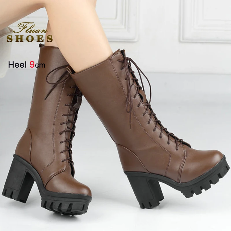 2025 جديد الخريف الشتاء البني المرأة فارس الأحذية براءات الاختراع والجلود حذاء بكعب سميك 9 سنتيمتر حذاء برقبة للركبة جولة تو الدانتيل يصل أحذية السيدات #6