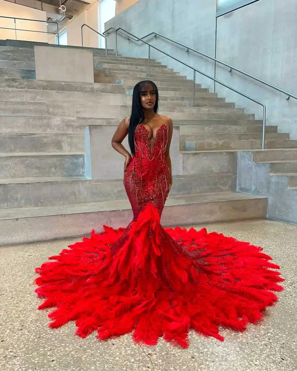 Luxuriöses Meerjungfrau-Abendkleid mit Strass-Quasten, elegantes Abendkleid mit Federn und Pailletten, ärmelloses Träger-Partykleid, individuell gestaltet