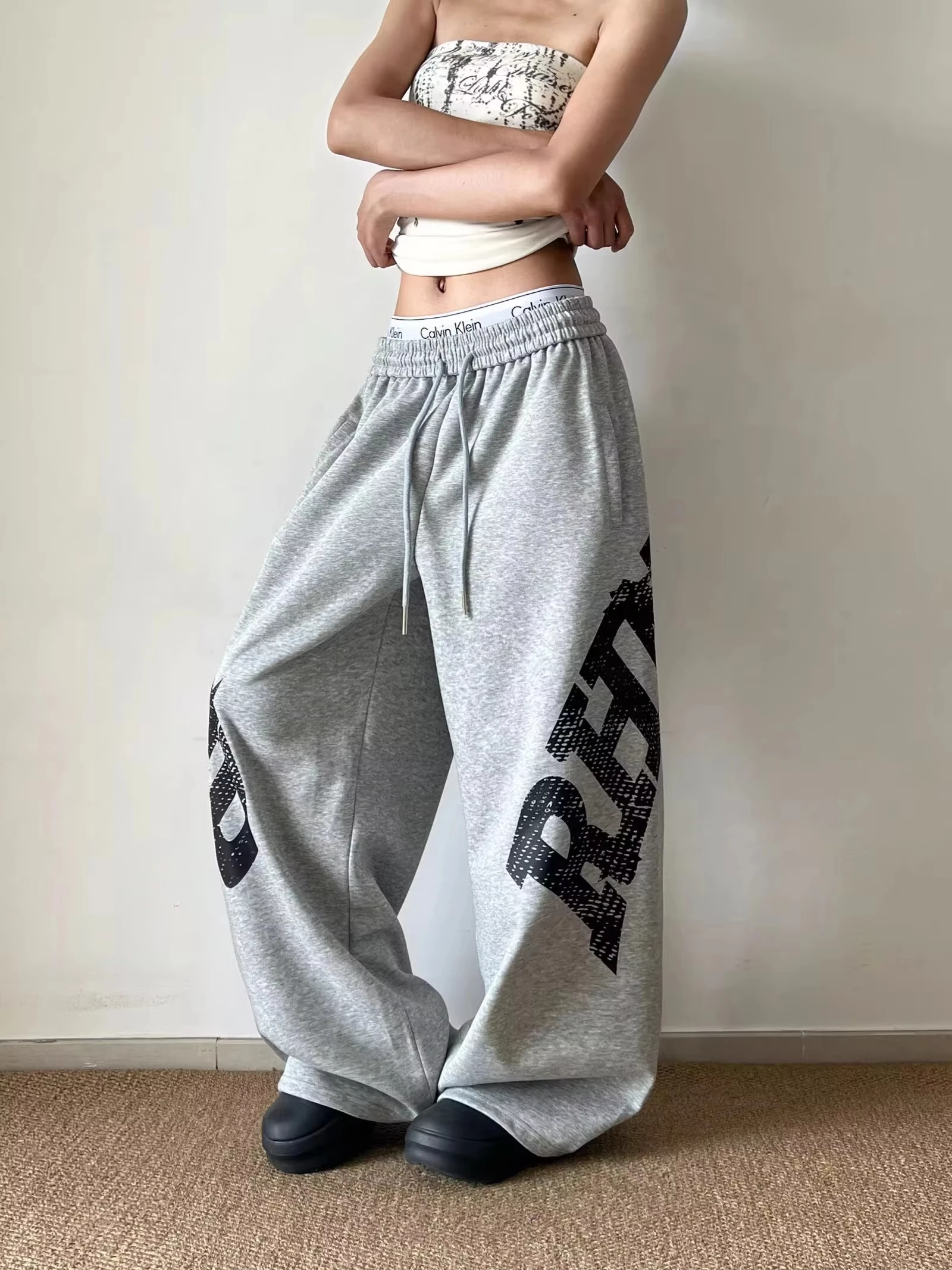 Unisex Quick Dry Straight Long Pants Hip Hop Streetwear Trousers, Large Bold Letter Print Elastic Waist Drawstring Sweatpants