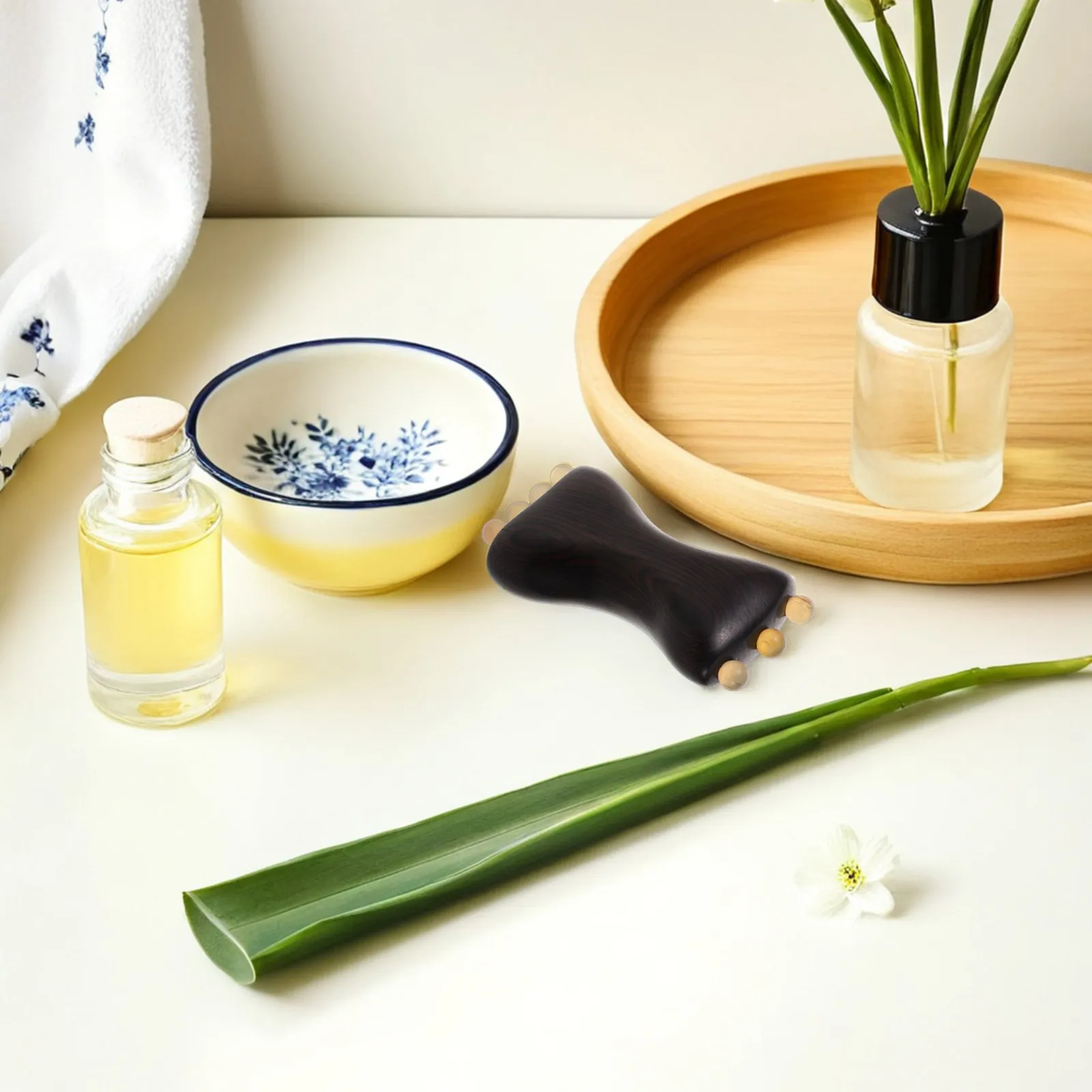 

Массажер для лица и кожи головы: миниатюрный ручной инструмент из розового дерева и рога, расческа с широкими зубьями, инструмент для ручного массажа лица