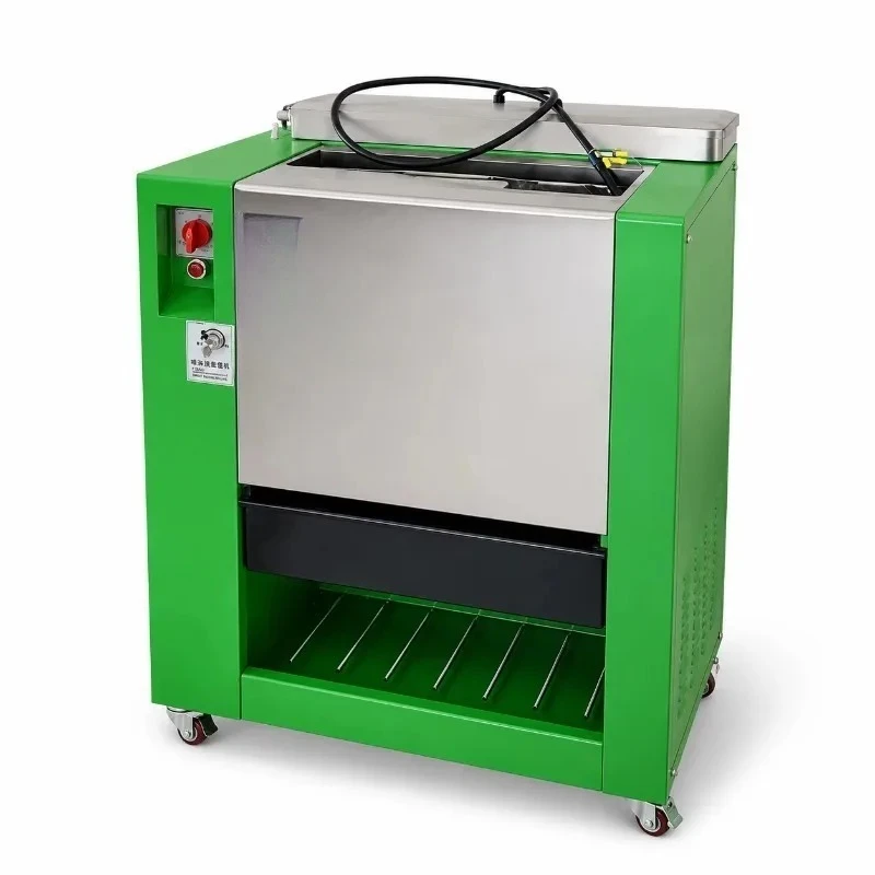 Automatic mesh cleaning machine for barbecue grills. Stainless steel grill grids for Korean restaurants.