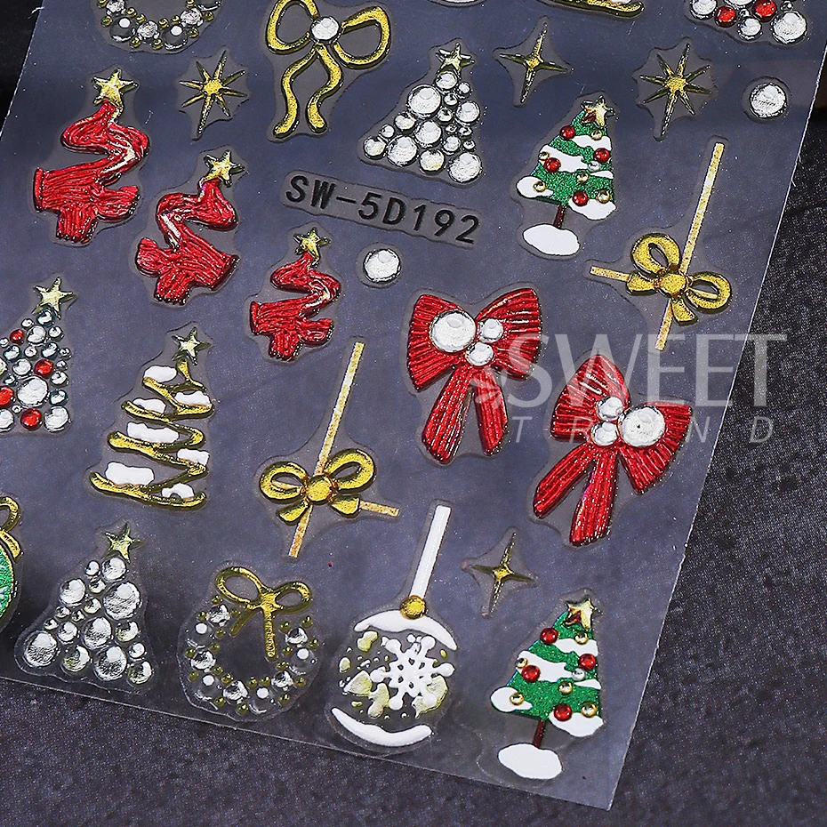 2 قطعة عيد الميلاد 5D تنقش مسمار ملصقات الشتاء القوس مصباح الكرة شجرة عيد الميلاد قرن الوعل مسمار الشارات المتزلجون السنة الجديدة مانيكير الديكور