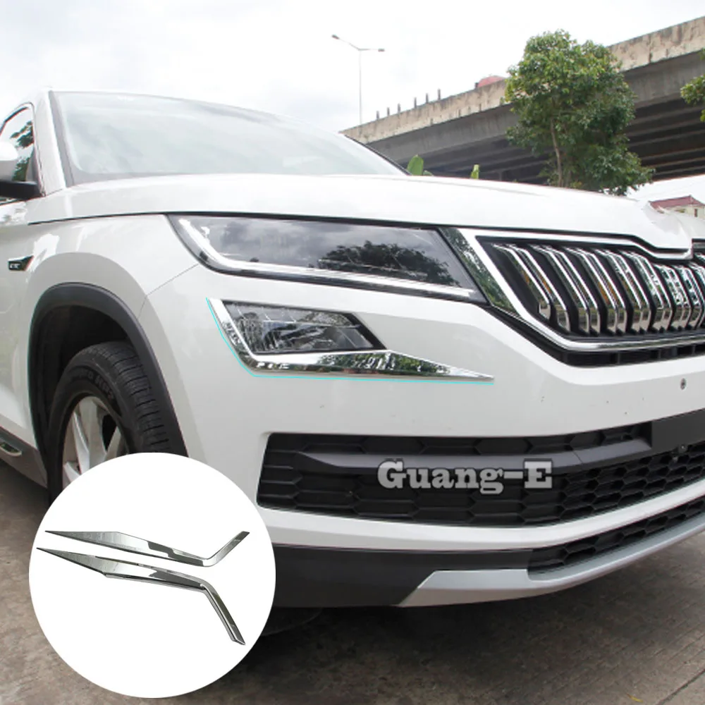 

Body Head Front Fog Light Lamp Frame Stick Eyebrow Corner ABS Chrome Trim 2PCs For Skoda Kodiaq 2017 2018 2019 2020 2021 2022