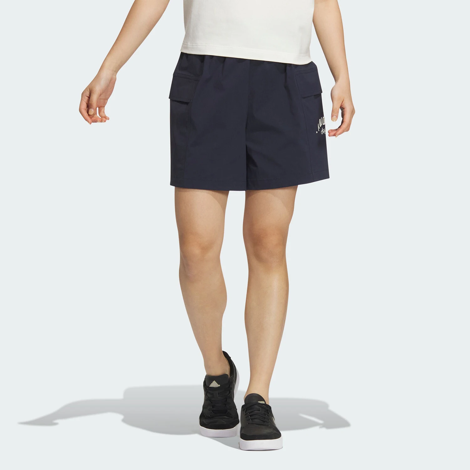 アディダス-正規品-2024-新作-レディース-タイ-ファッション-スポーツ-ショーツ-jn7775