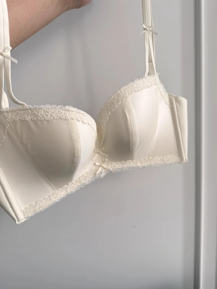 Sujetador de lencería de satén romántico, cierre frontal inalámbrico para pecho pequeño, Bralette push-up para evitar la flacidez, cómodo estilo francés