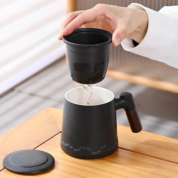 Ceramic Tea Infuser Mug with Lid Office Cup Simple Design Customizable Gift