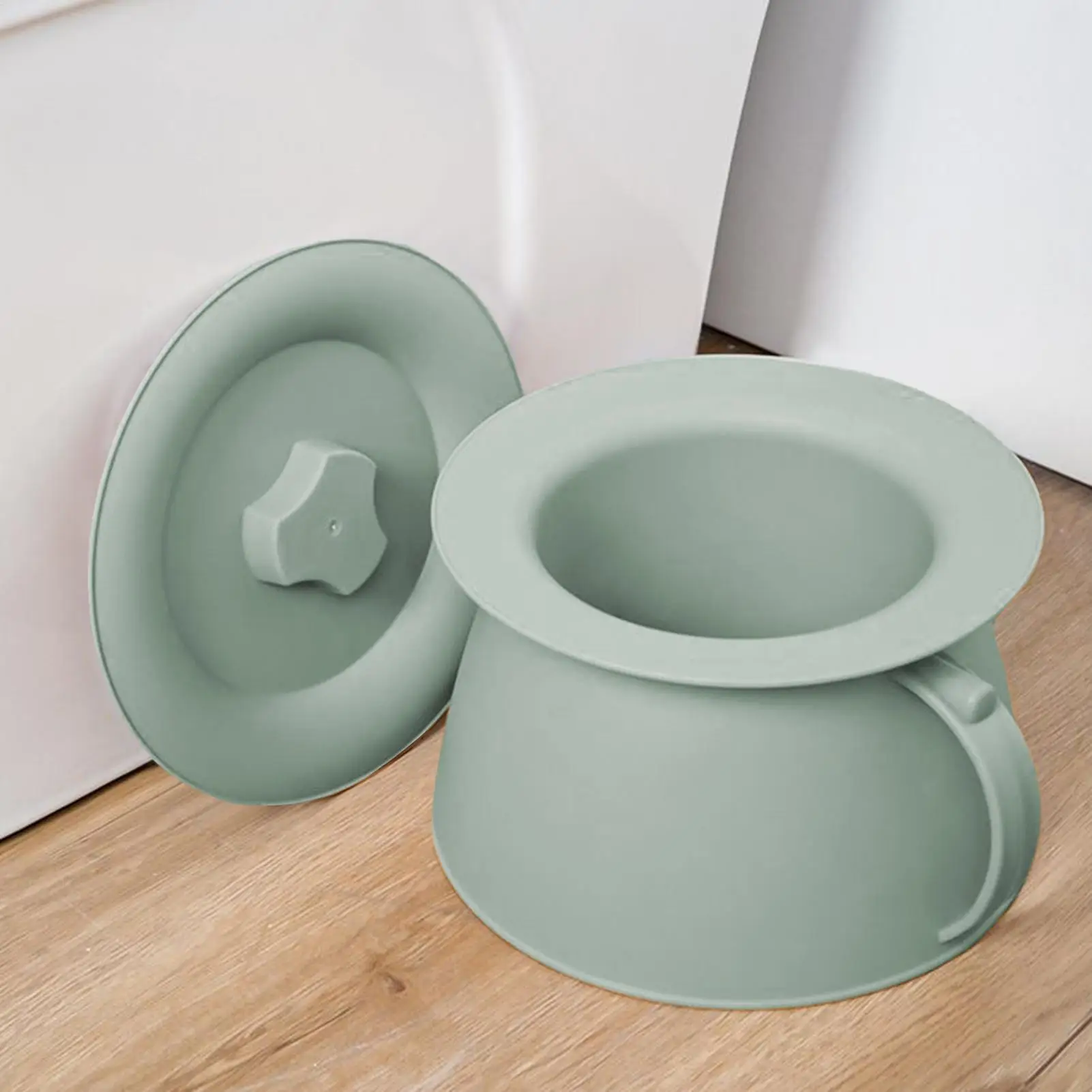 

Outdoor Urinal Bucket with lid Plastic Chamber Potty Urine Pot 1.5L Portable Bedpans Potty with handle For Elderly Kids