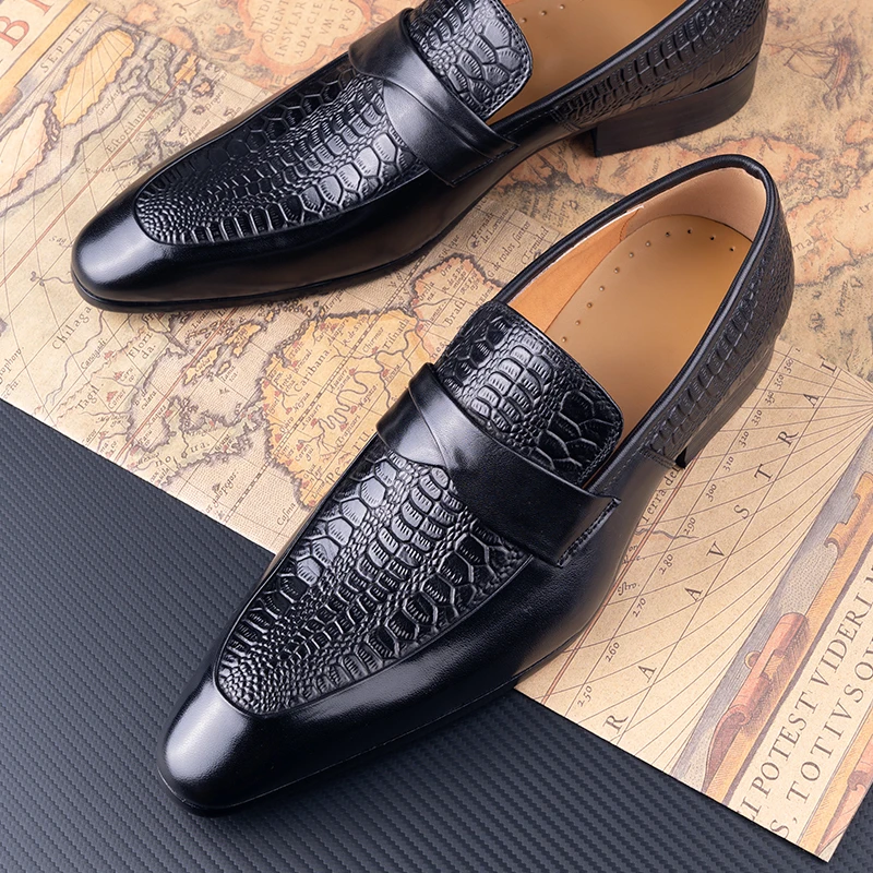 Zapatos de cuero genuino para hombre, vestido de fiesta de negocios británica, sin cordones, puntiagudos negros, traje Formal informal de moda, zapatos hechos a mano para hombre