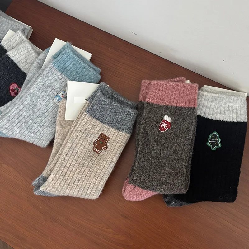 new arrived girls socks children students young girl Teenagers autumn winter stealth cartoon sock 4pair/lot warm lovely