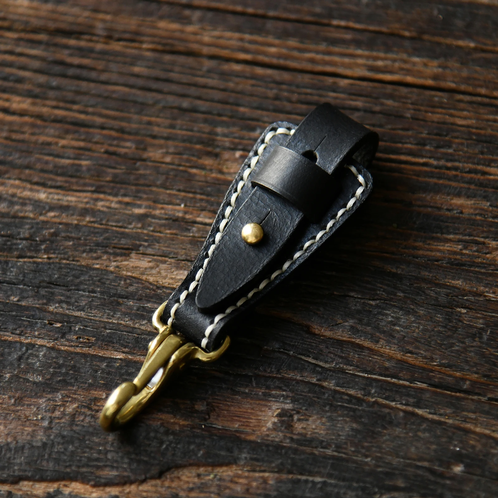 100% Genuine Leather Key Holder For Men Male Vintage Handmade EDC Waist Hanging Belt Loop Keychain Clip Key Hook Chain Buckle