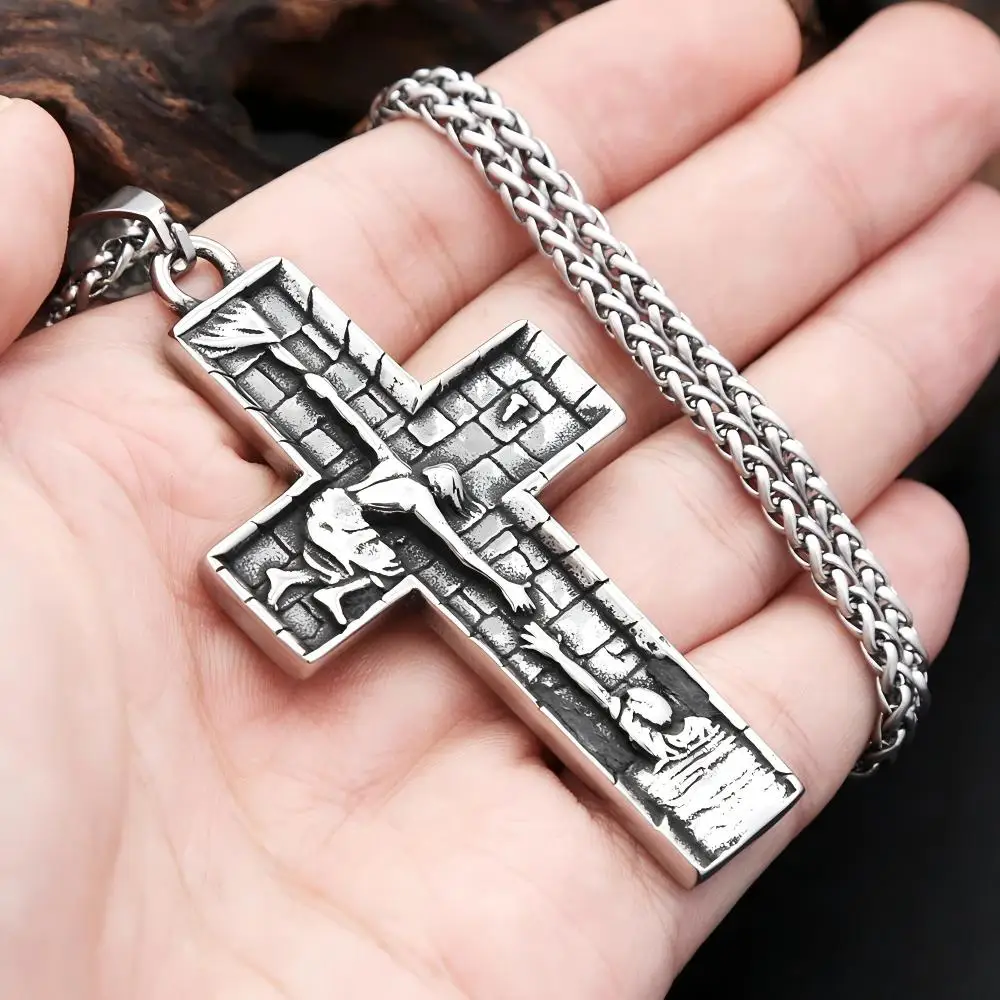 Men Cross Necklace 316L Stainless Steel Hands Of Redemption Cross Pendant Vintage Religious Faith Amulet Jewelry Punk Style Gift