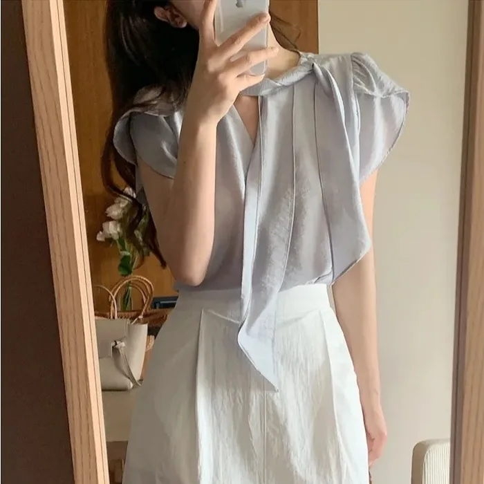 

Summer New Style Scarf V-Neck Half Sleeve Shirt Women's Loose Fit Short Sleeve Casual Shirt Versatile Fashion Basic Design